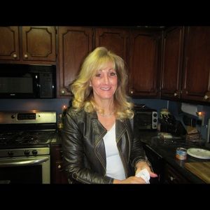 Meet your Posher, Camille